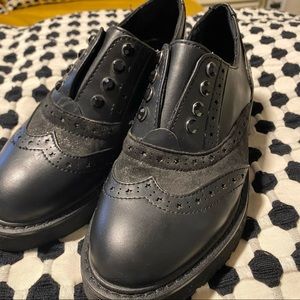 Bata italian leather oxford Size 37 EU/7 US